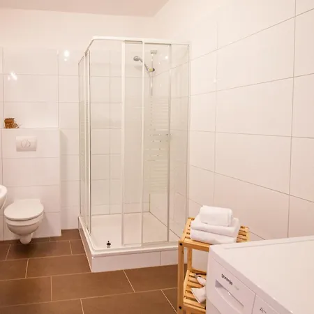 Lejlighed Up Warft - West *