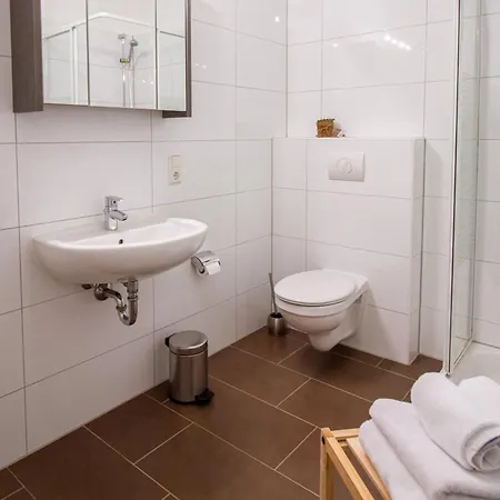 Lejlighed Up Warft - West